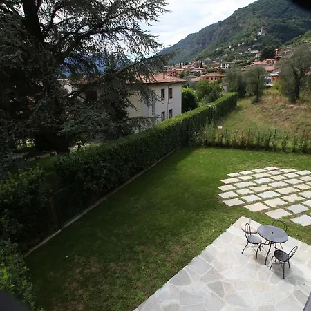 Sleeps 6 Air Con Casa vacanze Lenno