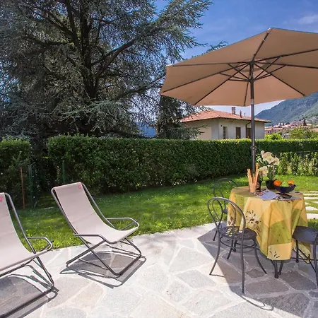 Casa vacanze Sleeps 6 Air Con Lenno